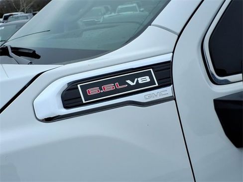 Used 2022 GMC Sierra 3500 Denali w/ Technology Package image 13