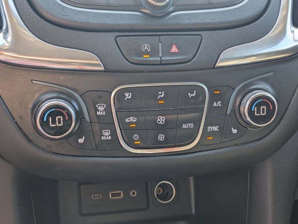 Used 2024 Chevrolet Equinox LT AWD/4WD image 21