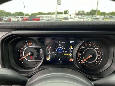 New 2025 Jeep Gladiator Sport image 15