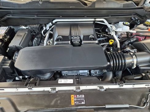 Used 2024 Chevrolet Colorado Trail Boss w/ LPO, Skid Plate Package AWD/4WD image 29
