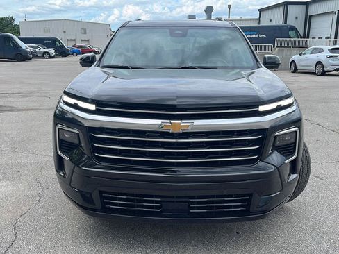 Used 2026 Chevrolet Traverse High Country w/ LPO, Floor Liner Package AWD/4WD image 2
