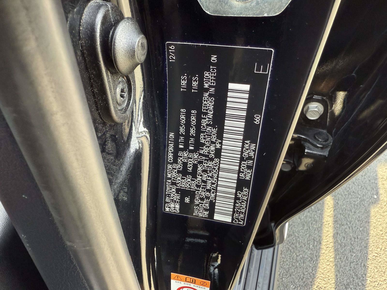 Used 2017 Toyota Land Cruiser AWD/4WD image 36