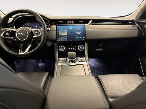 Used 2023 Jaguar F-PACE S AWD/4WD image 11