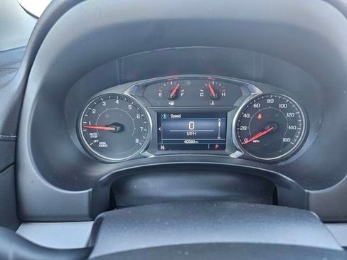 Used 2024 GMC Terrain SLE image 15