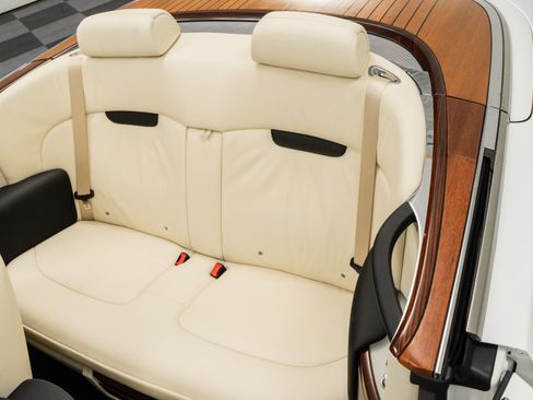 Used 2008 Rolls-Royce Phantom Drophead Coupe RWD image 16
