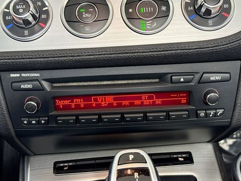 Used 2009 BMW Z4 sDrive35i image 13