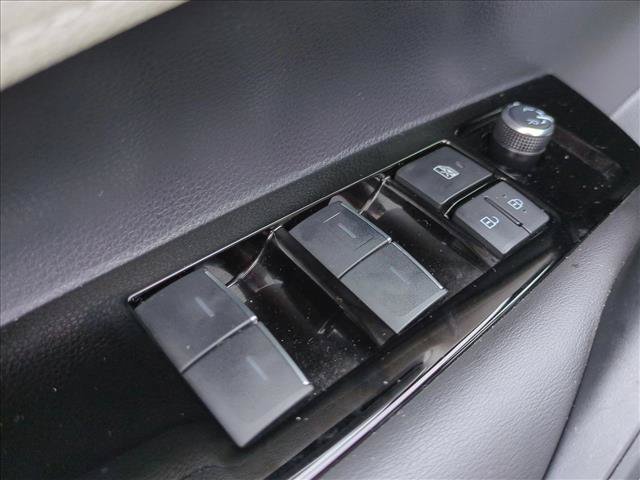 Used 2019 Toyota Corolla SE w/ SE Option Package FWD image 12
