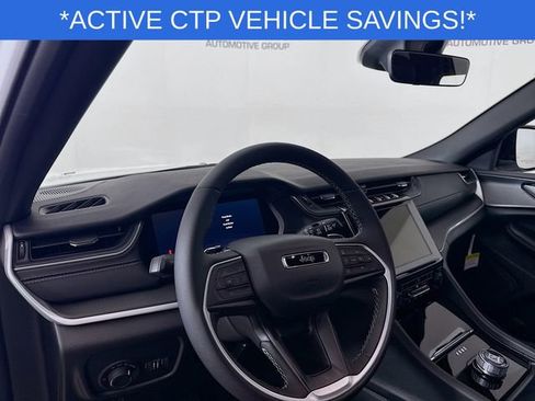 New 2025 Jeep Grand Cherokee L Altitude AWD/4WD image 9