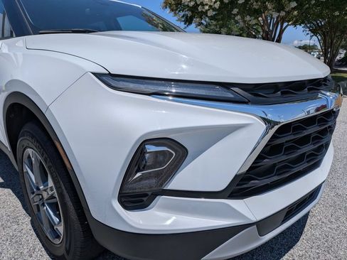 Used 2025 Chevrolet Blazer LT FWD image 10