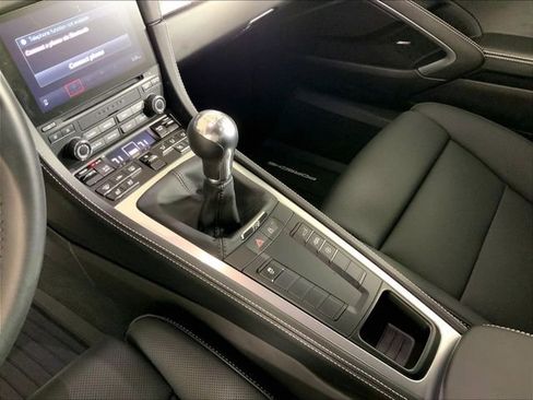 Used 2025 Porsche 718 Cayman RWD image 15