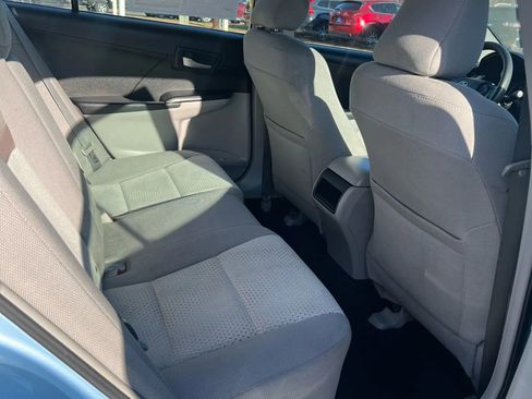 Used 2012 Toyota Camry LE image 21