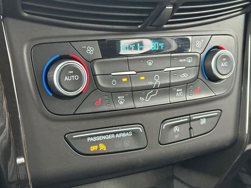 Certified 2019 Ford Escape SEL image 20