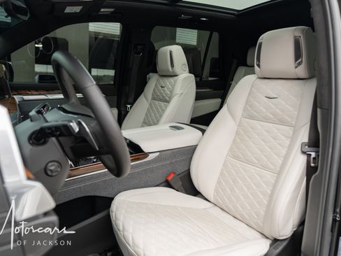 Used 2025 Cadillac Escalade Sport Platinum w/ LPO, Floor Liner Package image 12