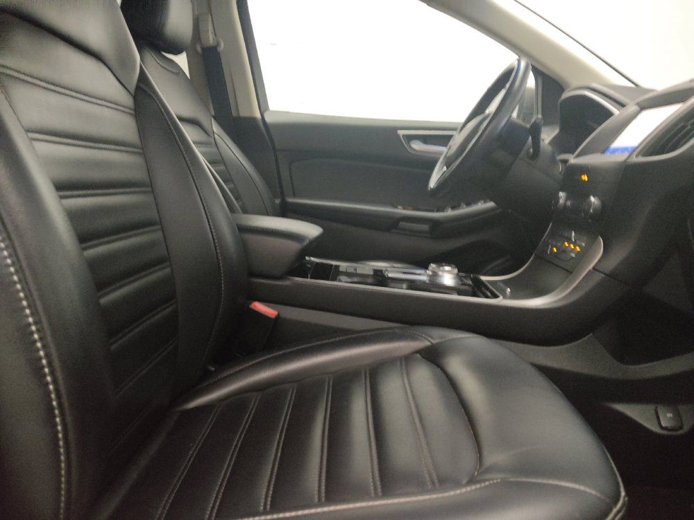 Used 2020 Ford Edge SEL FWD image 21