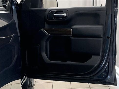 Used 2020 Chevrolet Silverado 1500 RST AWD/4WD image 12