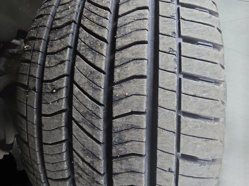 Used 2020 GMC Yukon SLT w/ Open Road Package image 16