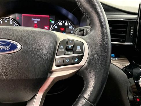 Used 2023 Ford Explorer Limited AWD/4WD image 27