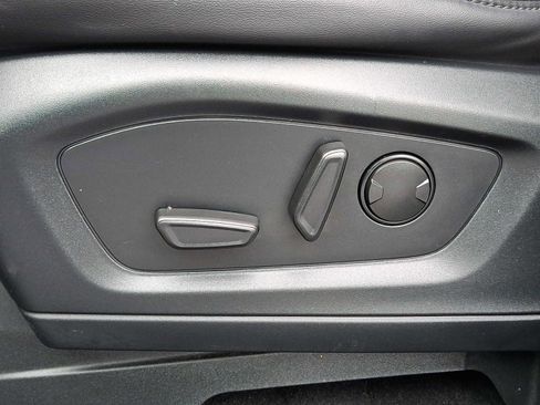 Certified 2024 Ford Explorer XLT w/ Equipment Group 202A image 15