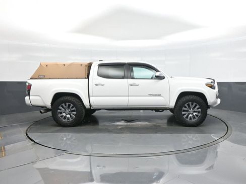 Certified 2020 Toyota Tacoma Limited image 8