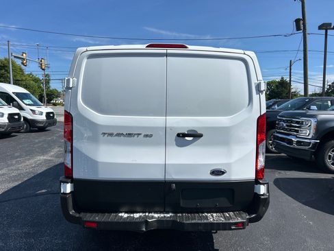 Certified 2019 Ford Transit 150 130 Low Roof RWD image 9