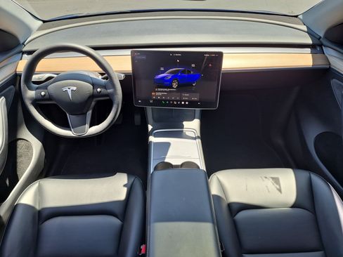Used 2023 Tesla Model Y AWD image 28