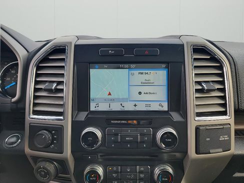 Used 2016 Ford F150 Lariat w/ Equipment Group 501A Mid image 21