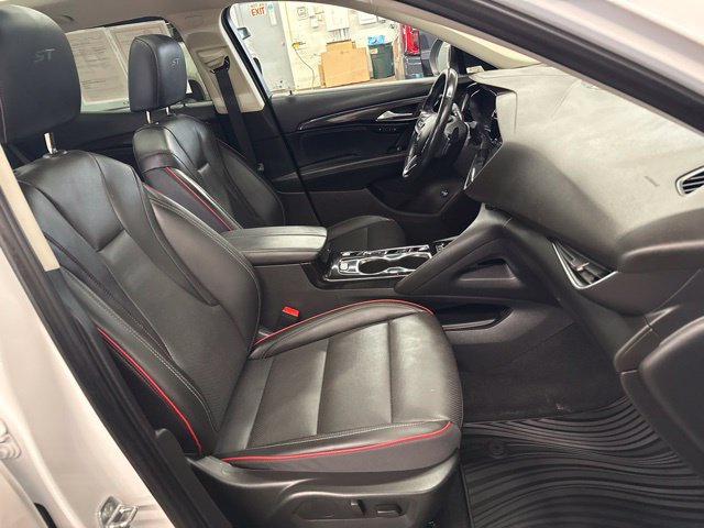 Used 2023 Buick Envision Essence w/ Sport Touring Package AWD/4WD image 28