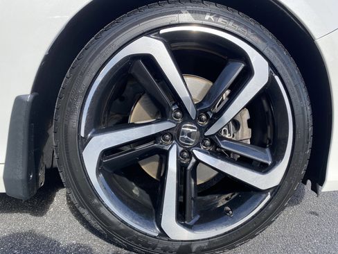 Used 2022 Honda Accord Sport image 12