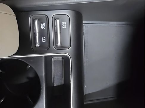 Certified 2025 Hyundai Sonata SEL image 27