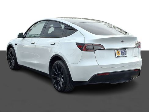 Used 2023 Tesla Model Y Long Range image 4