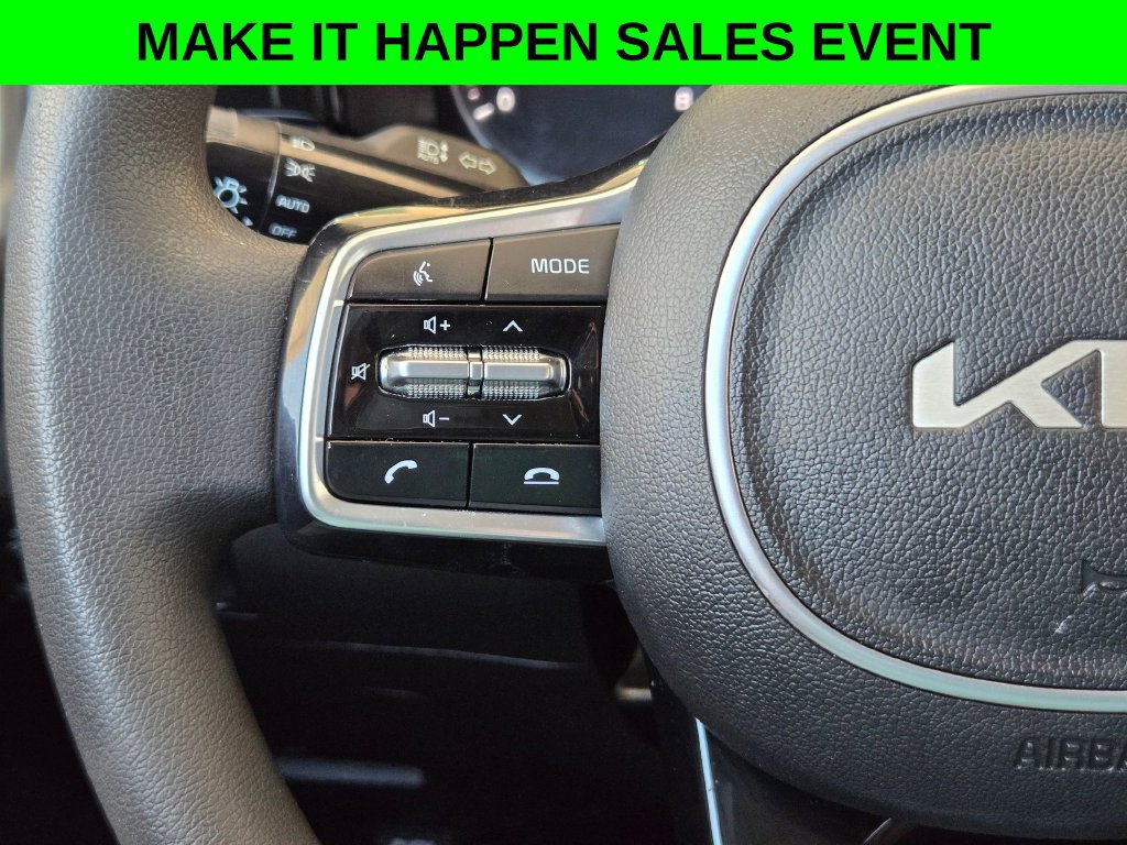 Used 2023 Kia Sorento LX AWD/4WD image 21