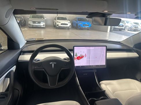 Used 2019 Tesla Model 3 Standard Range Plus image 11