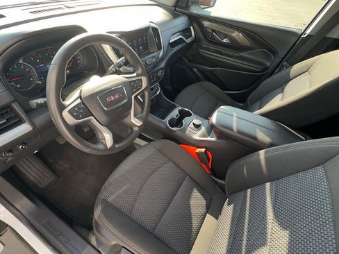 Used 2024 GMC Terrain SLE image 19