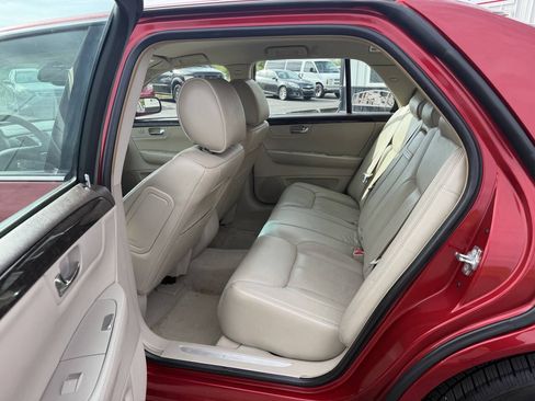 Used 2010 Cadillac DTS FWD image 12