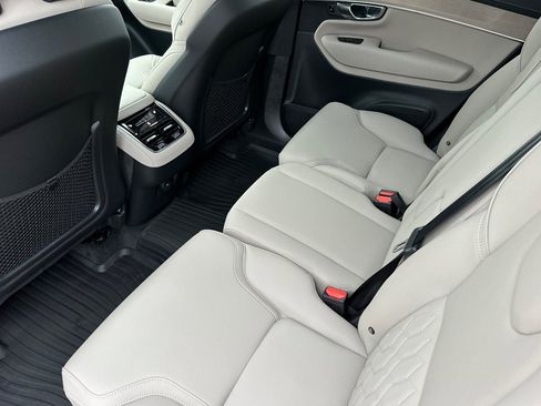 New 2026 Volvo XC90 B5 Core w/ Protection Package Premier image 11