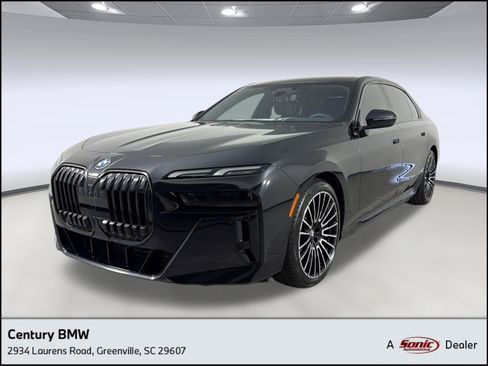 Used 2026 BMW i7 xDrive60 AWD/4WD image 1