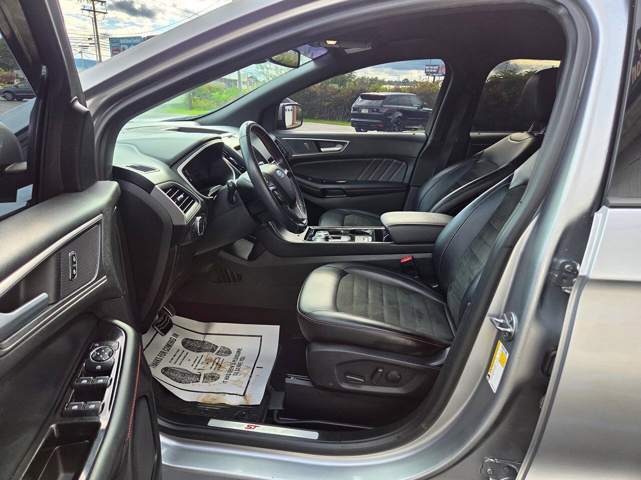 Used 2020 Ford Edge ST-Line w/ Cold Weather Package AWD/4WD image 10