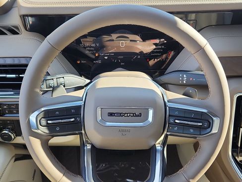 New 2026 GMC Yukon Denali w/ Sun & Power Step Package image 10