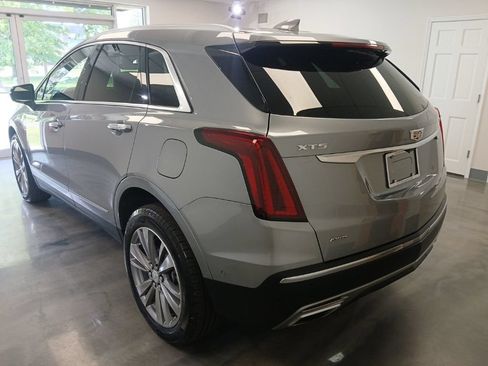 Certified 2025 Cadillac XT5 Premium Luxury w/ Technology Package AWD/4WD image 3