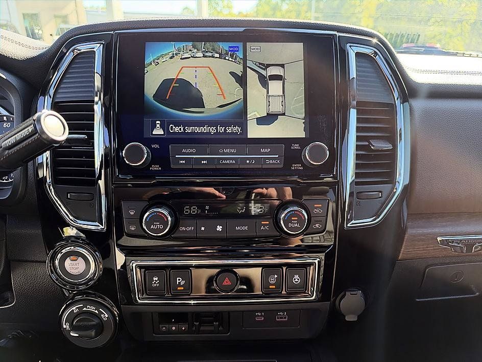 Used 2022 Nissan Titan Platinum Reserve w/ Moonroof Package AWD/4WD image 18