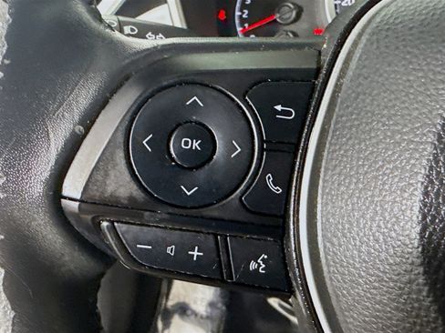 Used 2021 Toyota Corolla SE image 14