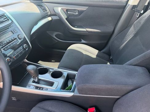 Used 2013 Nissan Altima 2.5 S FWD image 12