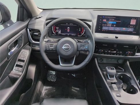 Certified 2024 Nissan Rogue SL w/ SL Premium Package FWD image 12