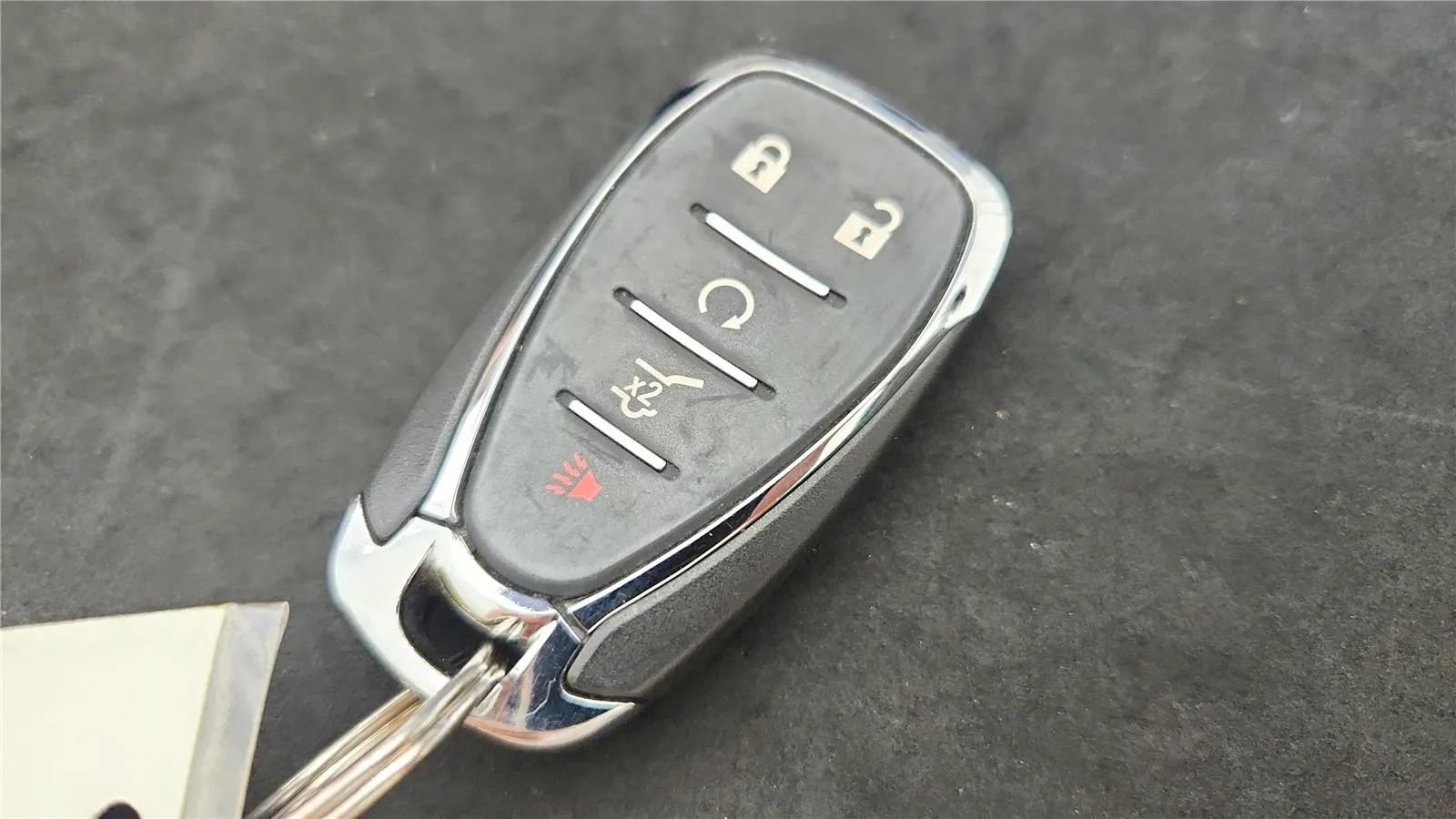 Used 2022 Chevrolet Equinox RS FWD image 14