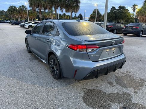 Used 2023 Toyota Corolla SE FWD image 3