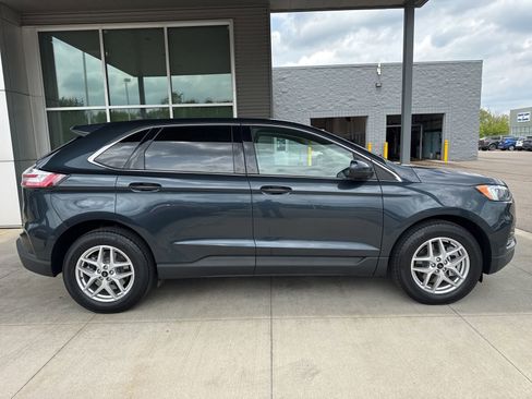 Certified 2023 Ford Edge SEL w/ Convenience Package AWD/4WD image 9
