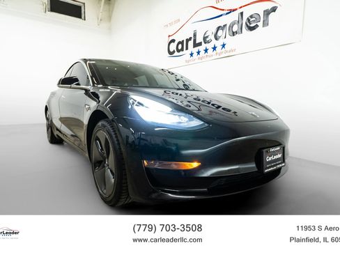 Used 2020 Tesla Model 3 Standard Range Plus image 1