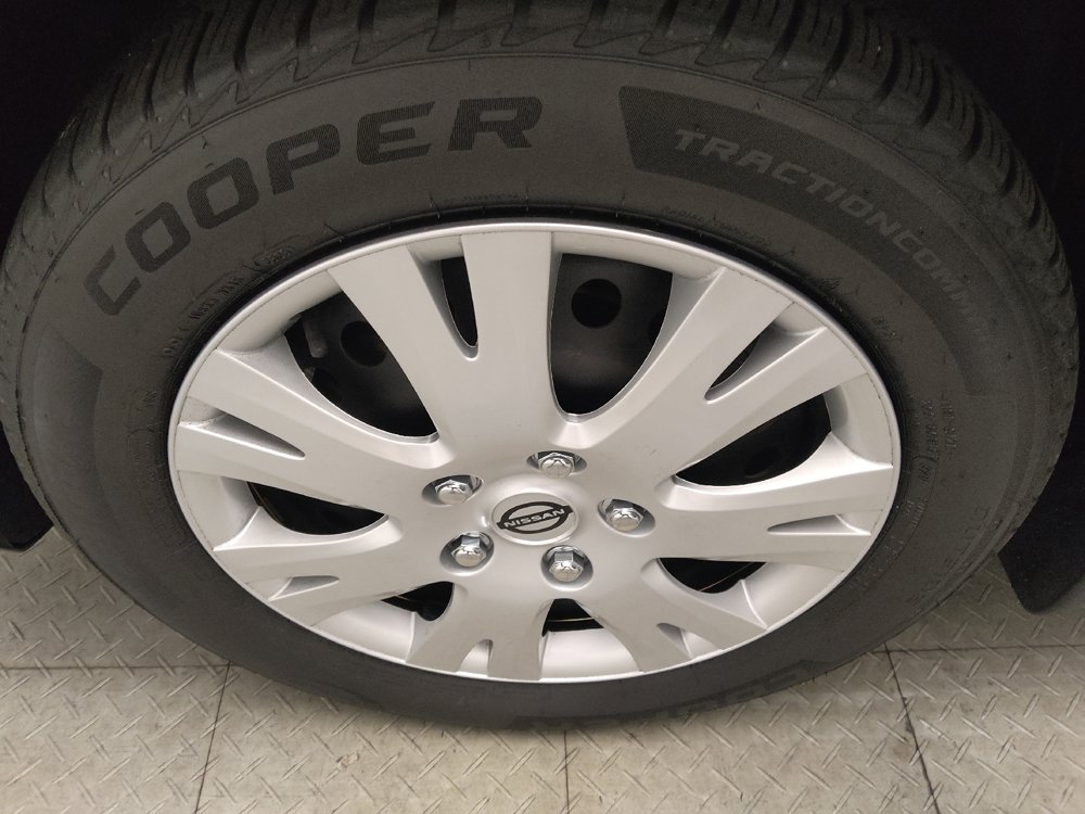 Used 2023 Nissan Kicks S FWD image 31