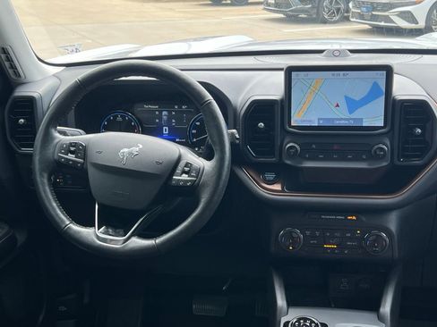Used 2022 Ford Bronco Sport Outer Banks w/ Tech Package AWD/4WD image 19