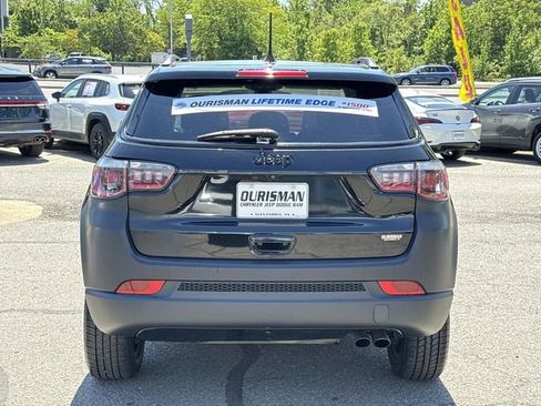 Certified 2019 Jeep Compass Latitude AWD/4WD image 3